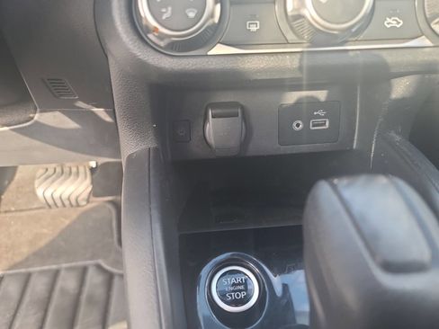 Used 2024 Nissan Versa SV w/ Trunk Package image 21