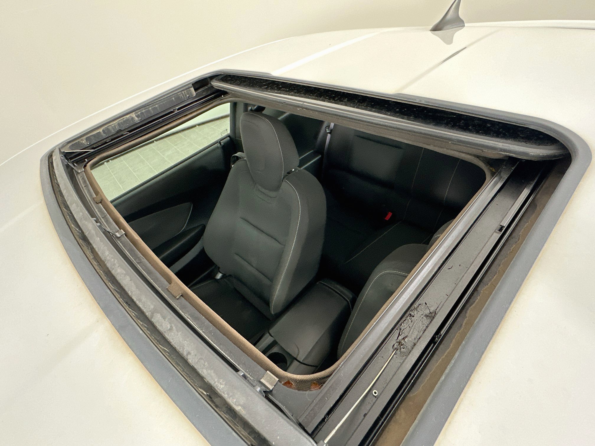 Used 2013 Chevrolet Camaro LT RWD image 19