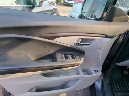 Used 2019 Honda Pilot LX image 8