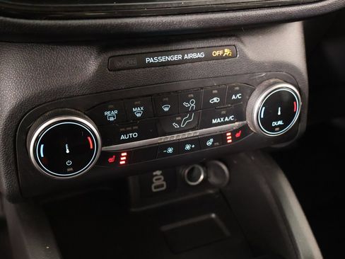 Used 2025 Ford Escape ST-Line Select AWD/4WD image 7