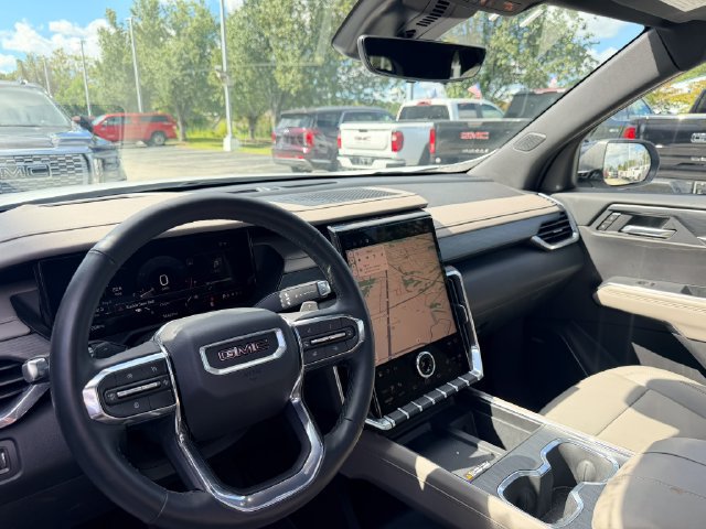 Used 2026 GMC Acadia Elevation w/ Elevation Premium Package FWD image 14