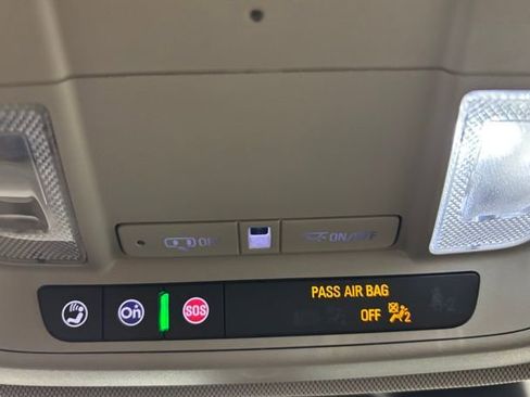 Used 2023 Cadillac XT4 Luxury image 33