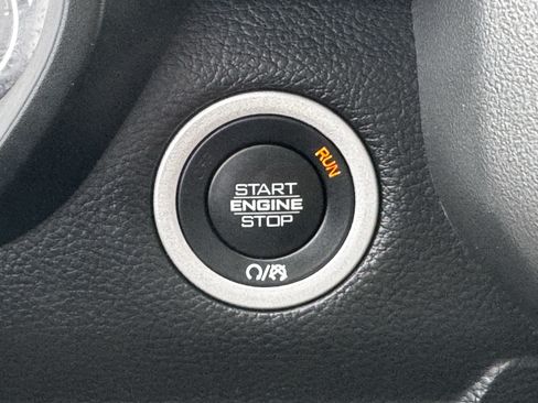Used 2025 RAM 1500 Laramie w/ Sport Appearance Package AWD/4WD image 22