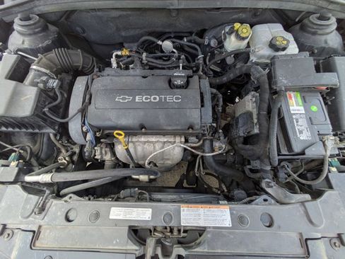 Used 2016 Chevrolet Cruze LS FWD image 15