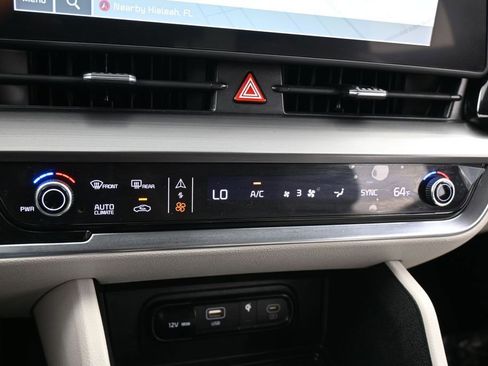 Used 2024 Kia Sportage EX FWD image 22