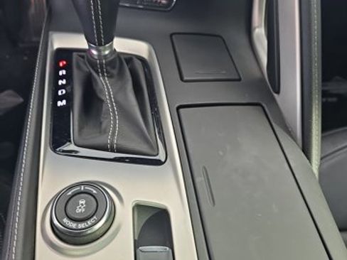 Used 2018 Chevrolet Corvette Stingray Coupe w/ 2LT Preferred Equipment Group image 20