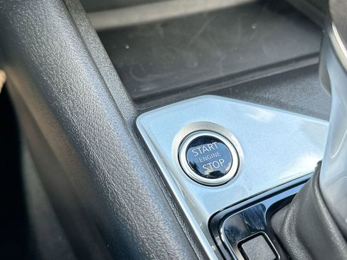 Used 2025 Nissan Altima 2.5 SV image 15