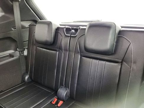 Used 2023 Volkswagen Tiguan SE R-Line image 30