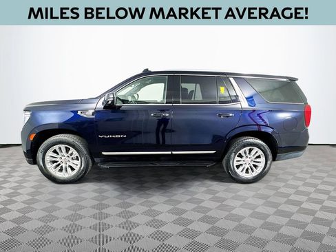 Used 2021 GMC Yukon SLT w/ SLT Premium Package image 8