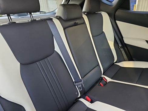 Used 2024 Lexus NX 250 FWD image 12