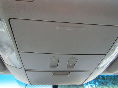Used 2008 Toyota Sequoia Limited AWD/4WD image 46