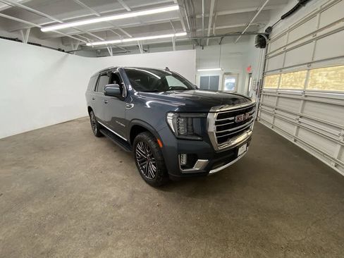 Used 2021 GMC Yukon SLT w/ SLT Luxury Plus Package image 8