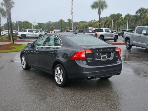 Used 2014 Volvo S60 T5 FWD image 4