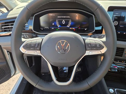 New 2026 Volkswagen Jetta SE FWD image 11