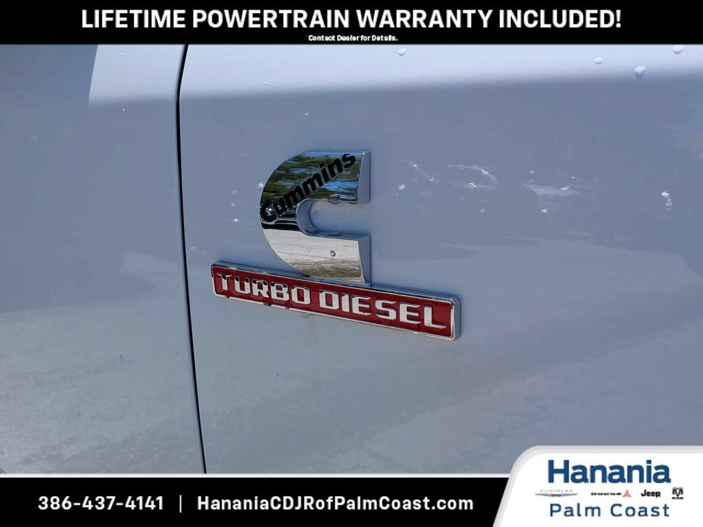 New 2026 RAM 2500 Laramie AWD/4WD image 13