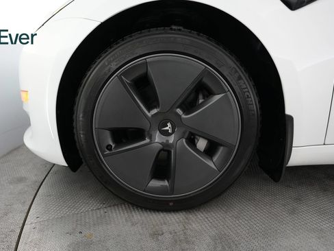 Used 2023 Tesla Model 3 Standard Range RWD image 19