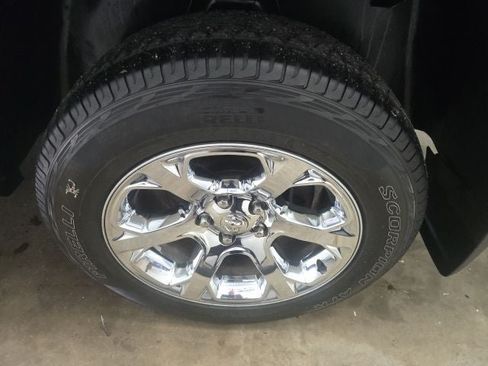Used 2016 RAM 1500 Laramie w/ Convenience Group AWD/4WD image 14