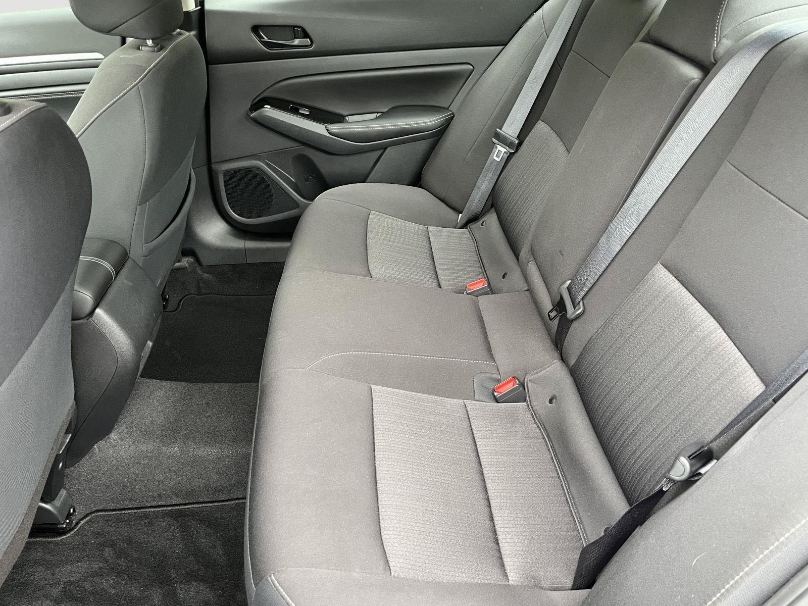 Used 2023 Nissan Altima 2.5 SV w/ SV Premium Package AWD/4WD image 13