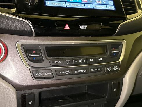 Certified 2021 Honda Pilot Special Edition image 28