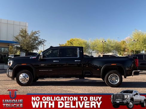 Used 2024 GMC Sierra 3500 SLT w/ SLT Premium Package image 9