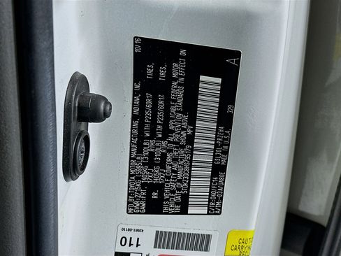 Used 2017 Toyota Sienna LE image 12