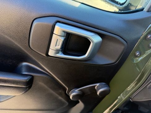 Used 2021 Jeep Wrangler Unlimited Sport image 20