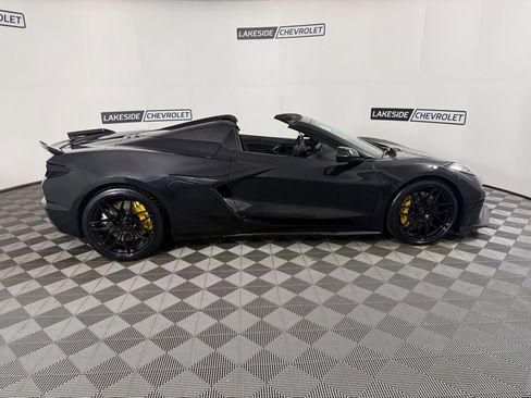 Used 2024 Chevrolet Corvette Z06 w/ Stealth Interior Trim Package image 38