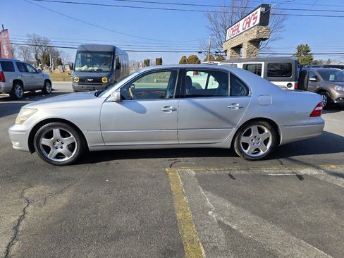 Used 2005 Lexus LS 430 image 6