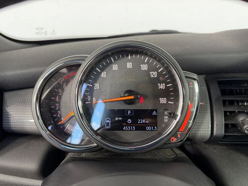 Used 2019 MINI Cooper 2-Door Hardtop FWD image 19