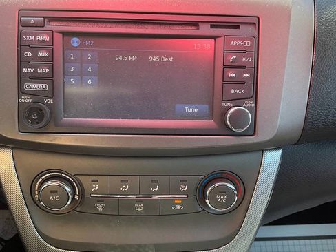 Used 2014 Nissan Sentra SR w/ SR Driver Package FWD image 11