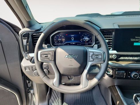 Used 2024 Chevrolet Silverado 1500 LT Trail Boss image 13