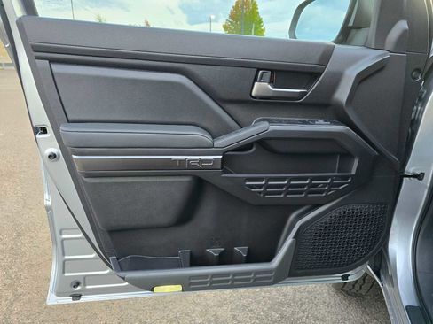 New 2025 Toyota Tacoma TRD Off-Road AWD/4WD image 24