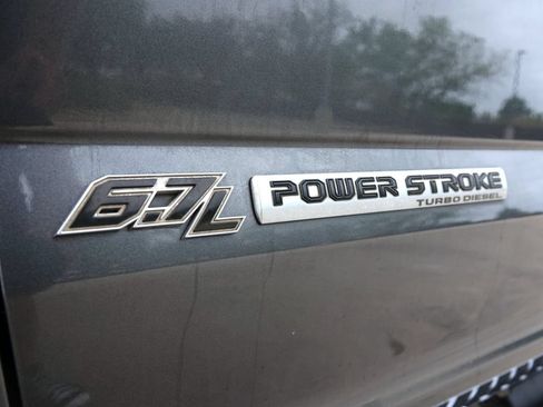 Used 2019 Ford F250 XLT w/ XLT Premium Package AWD/4WD image 30