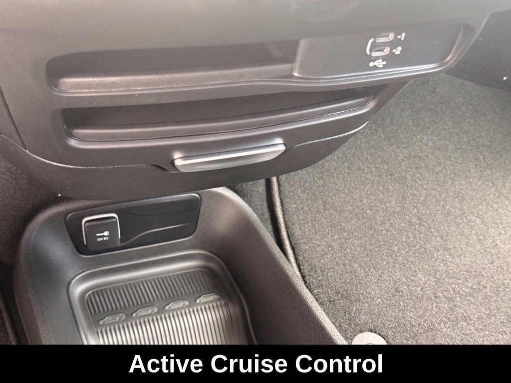 New 2027 Chrysler Pacifica Select w/ Family Tech Group FWD image 15