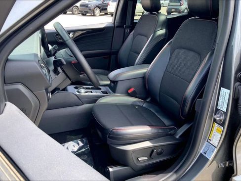 Used 2023 Ford Escape ST-Line w/ Tech Pack #1 AWD/4WD image 24