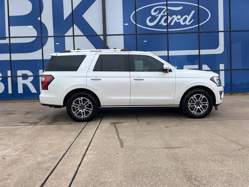 Used 2019 Ford Expedition Limited w/ Equipment Group 301A image 4