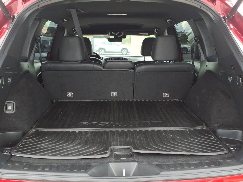 Used 2023 Honda Passport Elite image 11