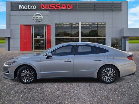 Used 2023 Hyundai Sonata SEL image 3