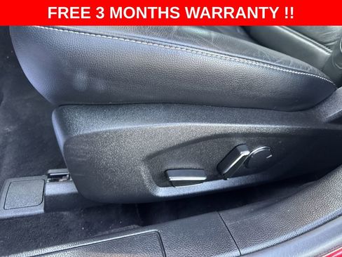 Used 2018 Ford Fusion SE w/ Fusion SE Technology Package FWD image 13