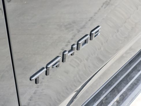 Used 2021 Chevrolet Tahoe Premier AWD/4WD image 10