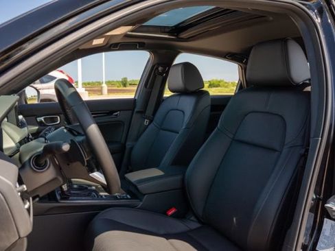 Used 2025 Honda Civic Sport Touring image 16