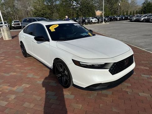 Used 2024 Honda Accord Sport image 18