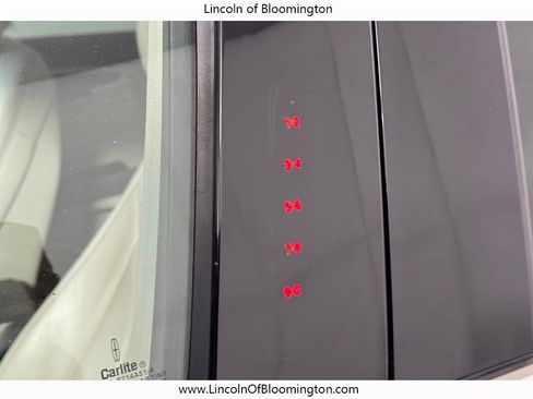 Used 2017 Lincoln MKX Reserve w/ Canadian Touring Package image 16