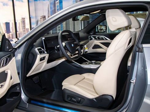 Used 2026 BMW 430i xDrive Coupe w/ Premium Package image 13