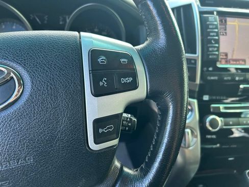 Used 2013 Toyota Land Cruiser AWD/4WD image 23