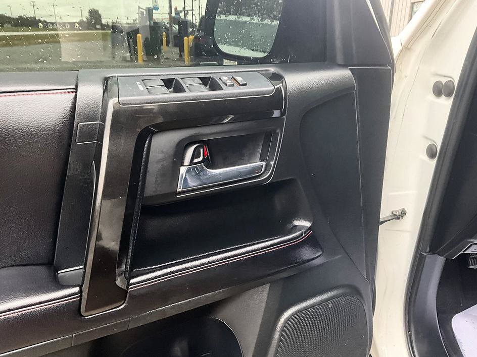 Used 2016 Toyota 4Runner Trail Premium AWD/4WD image 13