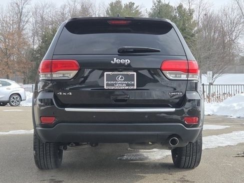 Used 2017 Jeep Grand Cherokee Limited w/ Luxury Group II image 24