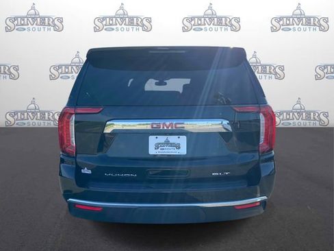 Used 2022 GMC Yukon SLT w/ SLT Premium Package AWD/4WD image 4
