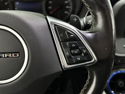 Used 2019 Chevrolet Camaro LT image 21