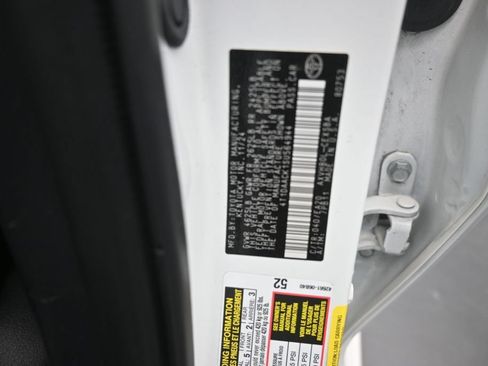 Used 2025 Toyota Camry SE FWD image 20